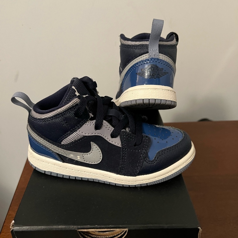 Toddler Sneakers, Jordan 1’s, Size:9c, Color: Navy, Royal Blue, off White & Gray